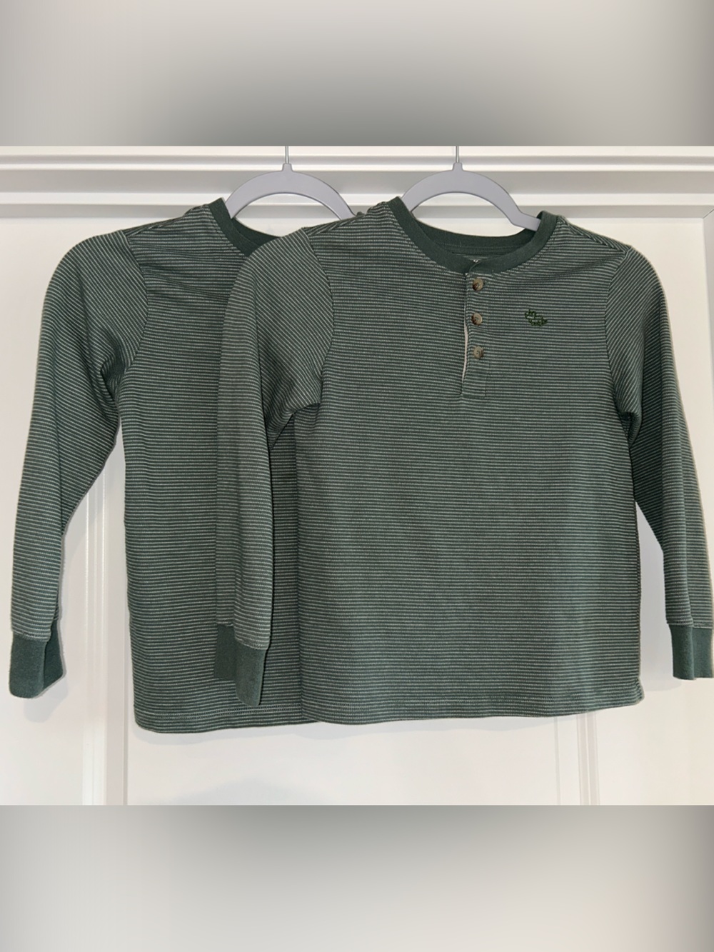 Boys Sz 8 Green Striped Long-Sleeve Henley Shirt